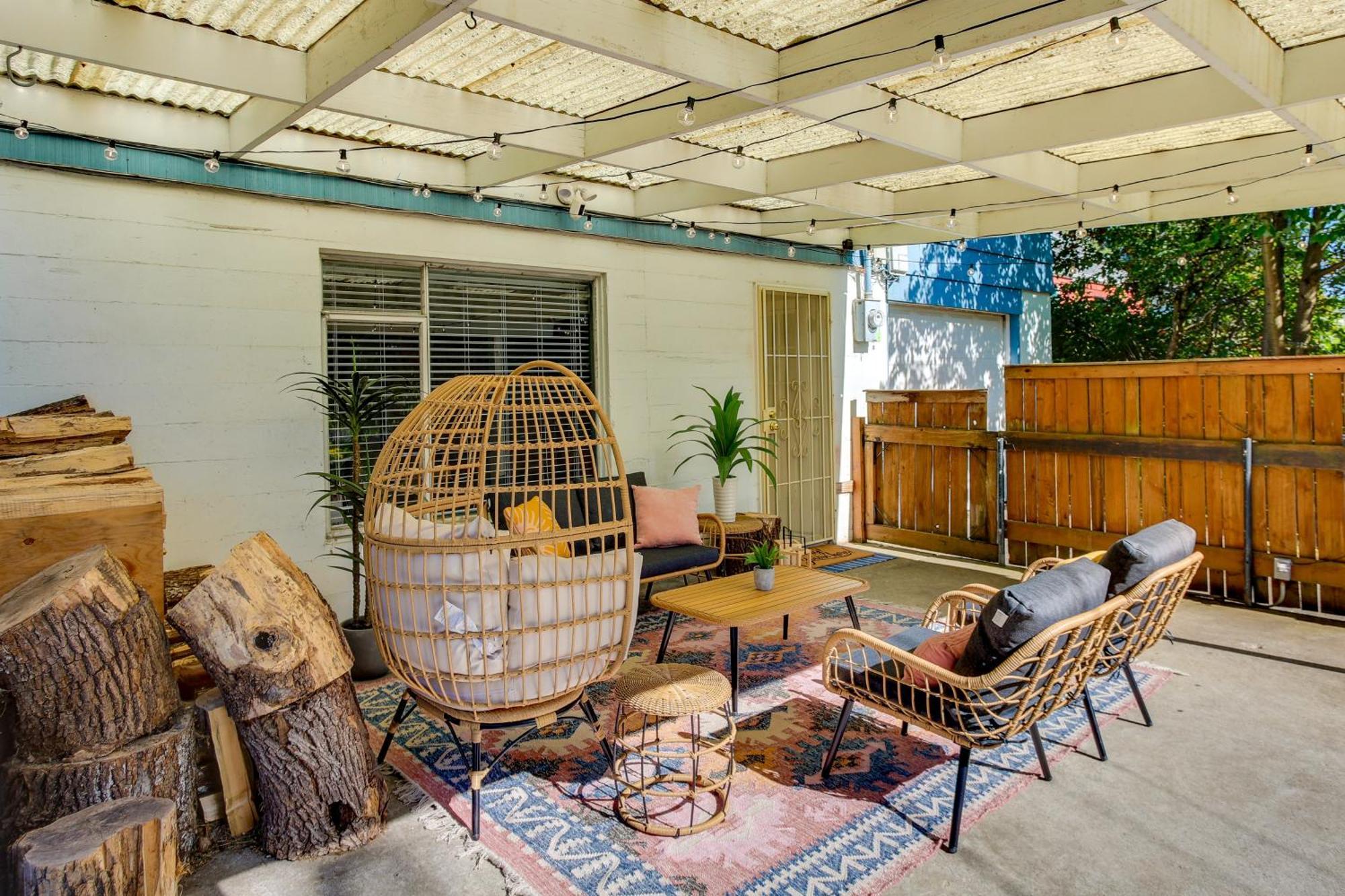 Updated Tacoma Home With Fire Pit! Екстер'єр фото